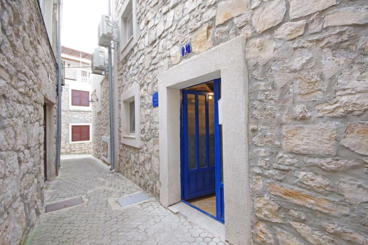 Zal Apartment Betina  Exterior photo