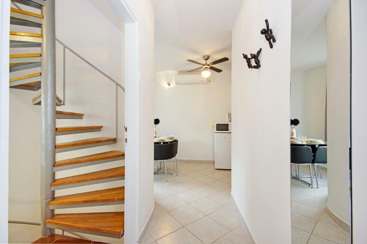 Zal Apartment Betina  Exterior photo