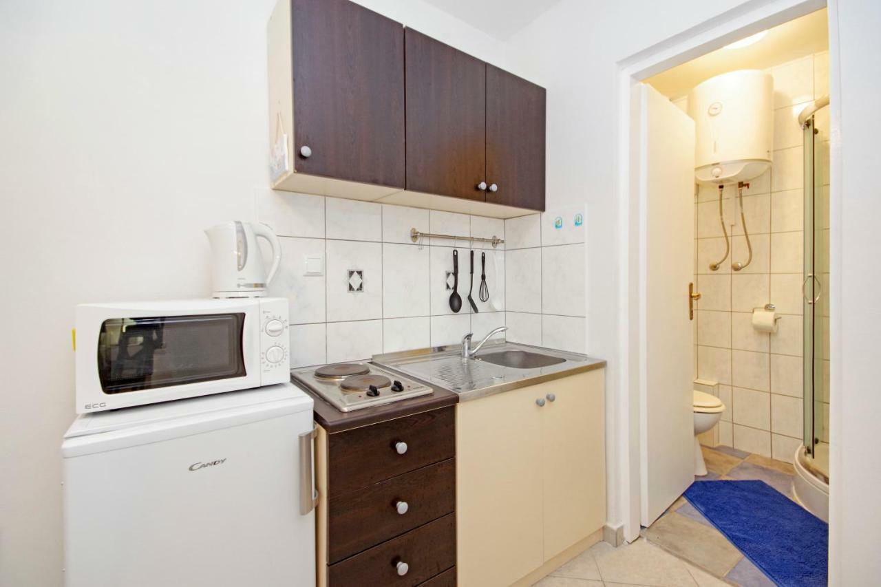 Zal Apartment Betina  Exterior photo